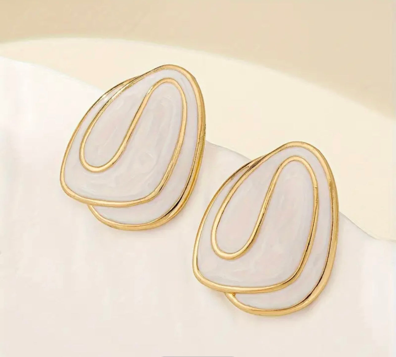 Elegant Oval Earrings 14k Gold Plated